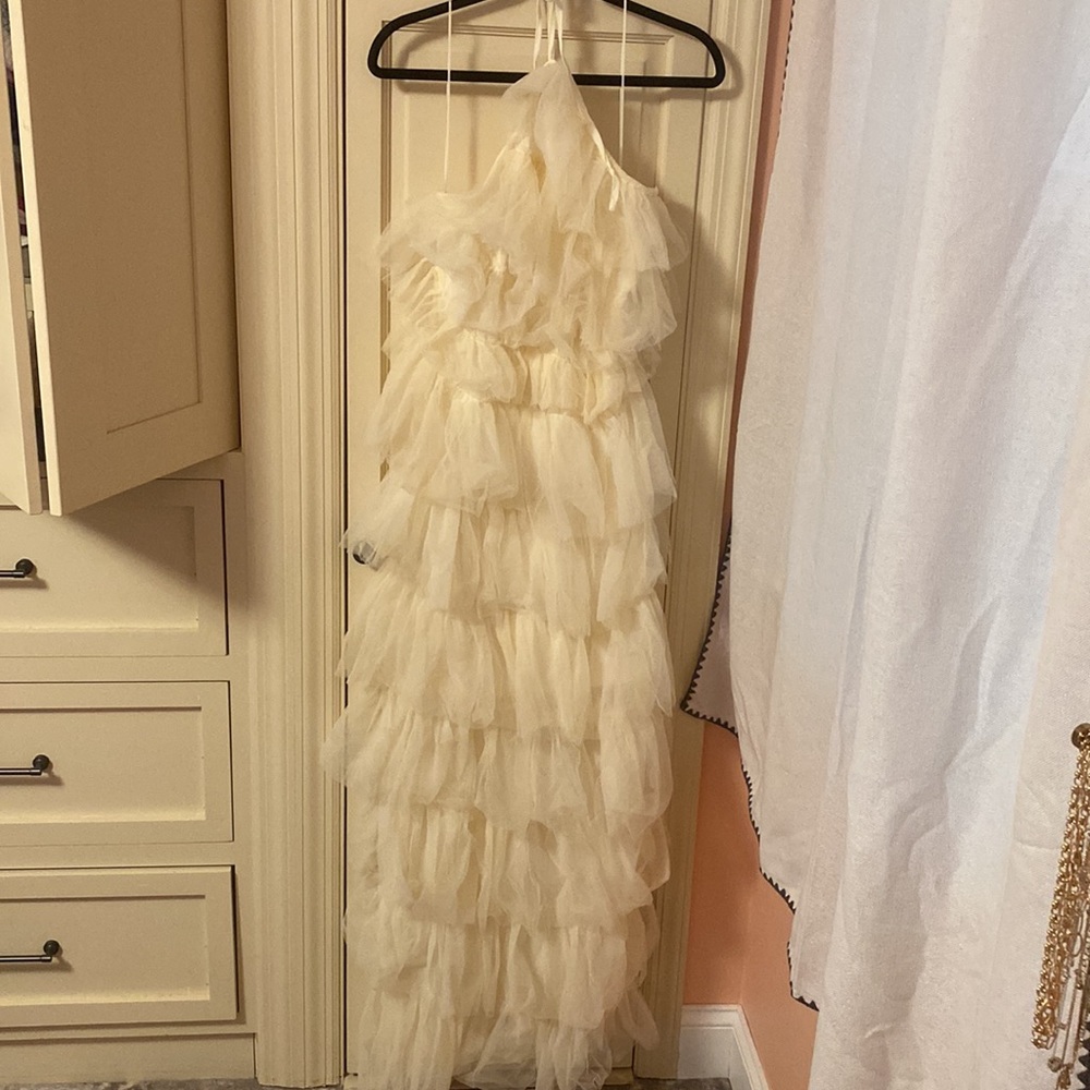 Elegant Cream Ruffle Maxi Dress - Halter Neck